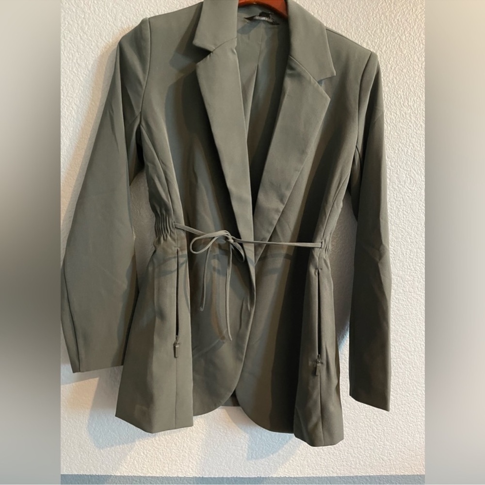 ✅ NWOT Athleta Endless Primatwill Blazer Green / Gray size 14